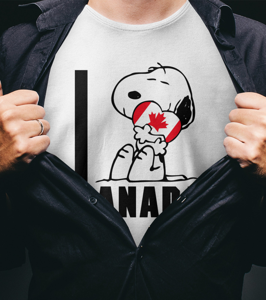 I Love Canada Snoopy Hugging Maple Leaf The Peanuts Movie T-Shirt