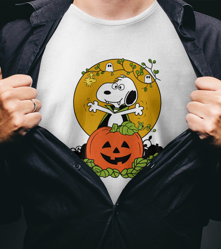 Pumpkin Halloween Snoopy Vampire Peanuts Movie Ghosts Jack-O'-Lantern T-Shirt