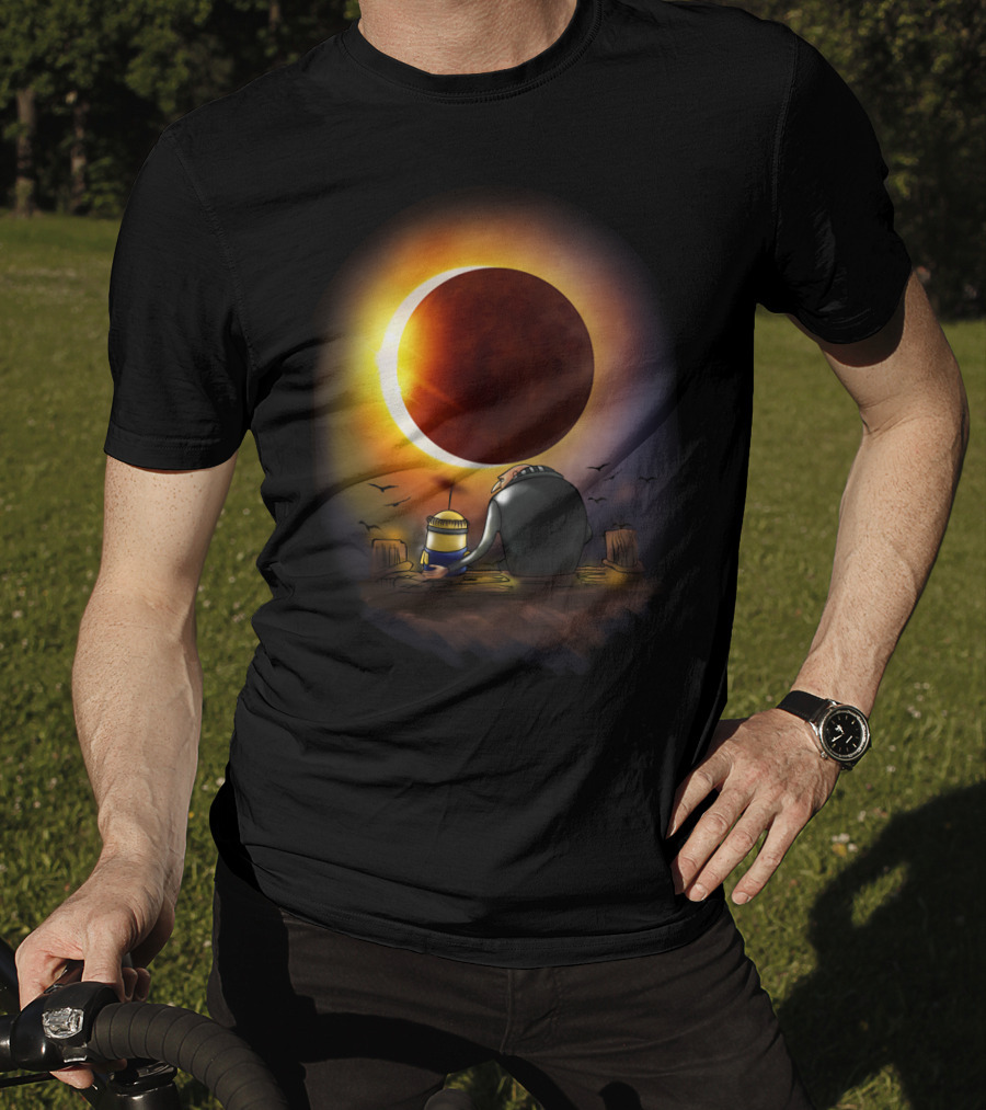 Gru And Kevin Watching Solar Eclipse Minions Despicable Me T-Shirt
