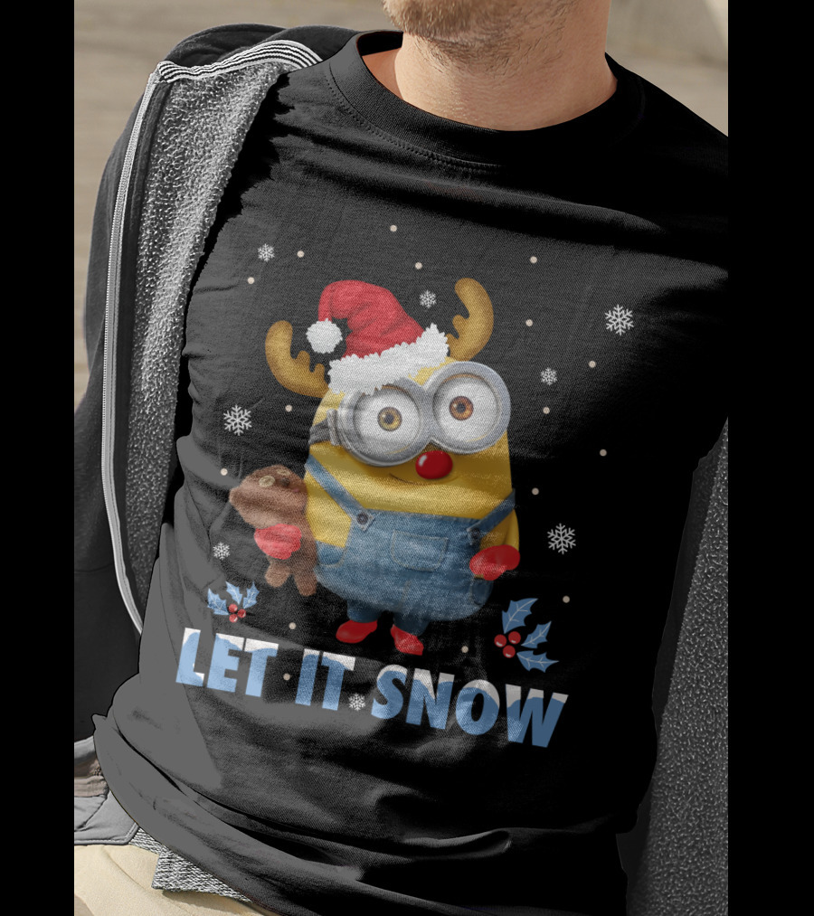 Let It Snow Xmas Minions Despicable Me Santa Hat Reindeer Antlers Toy T-Shirt