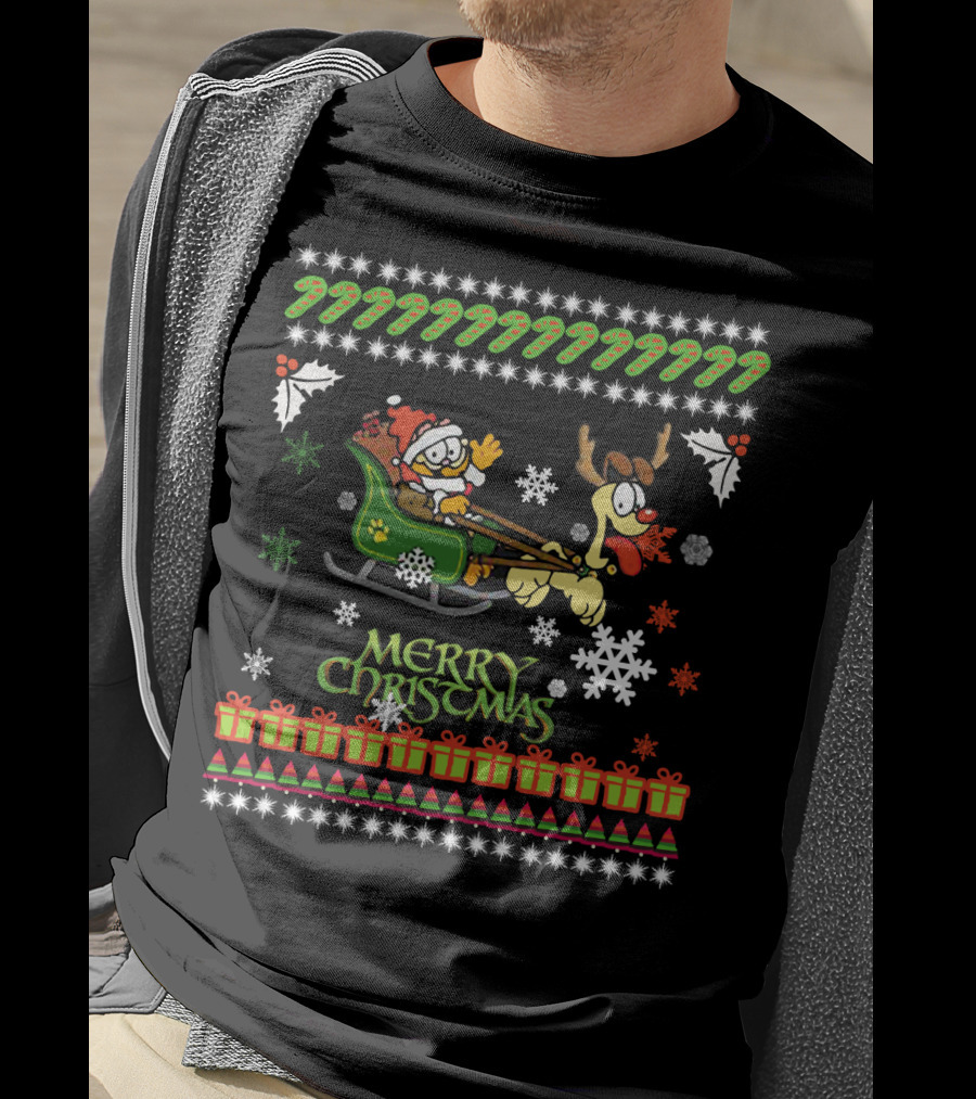 Merry Christmas Garfield Santa Sleigh With Reindeer Odie Snowflakes And Holly T-Shirt