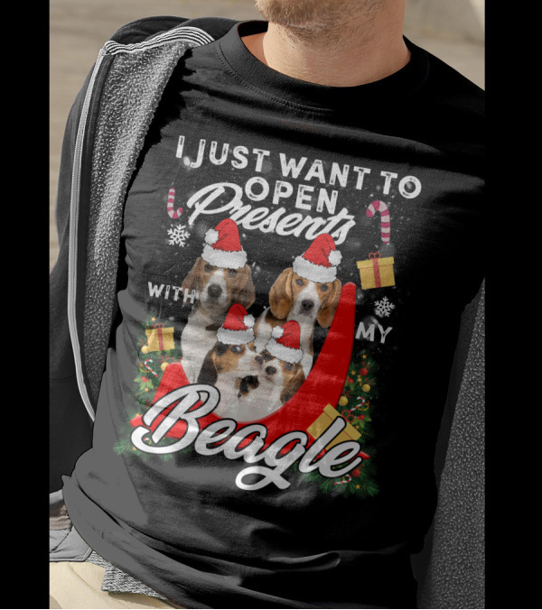 I Just Want To Open Presents With My Beagle Christmas Santa Hats Candy Canes Snowflakes T-Shirt