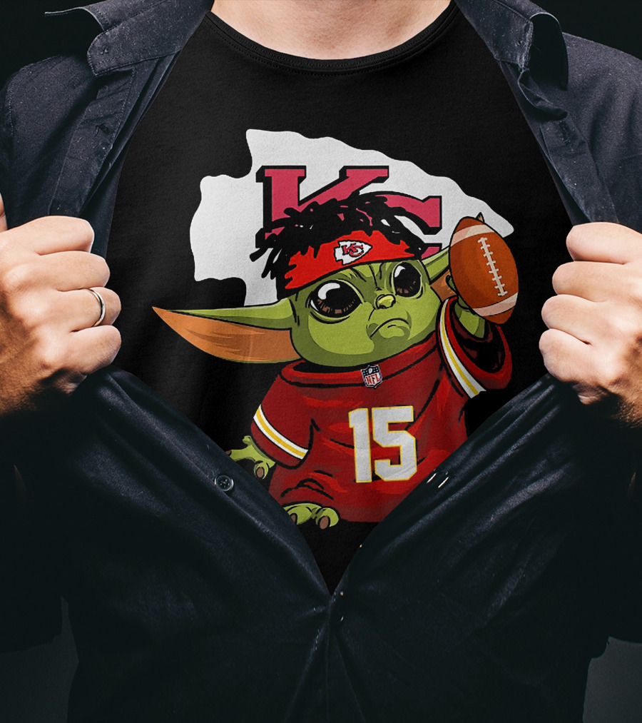 Baby Yoda Kansas City Chiefs Football Player Jersey 15 T-Shirt