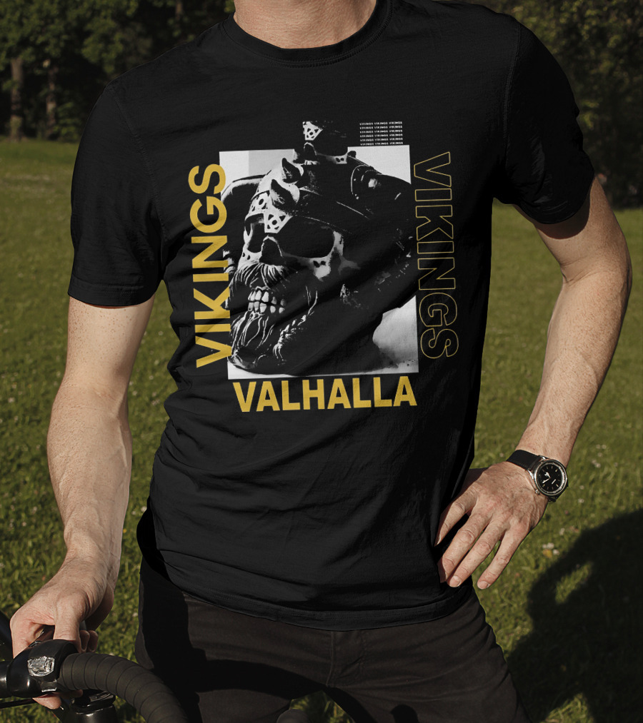 Vikings Valhalla Yule Skull Helm T-Shirt