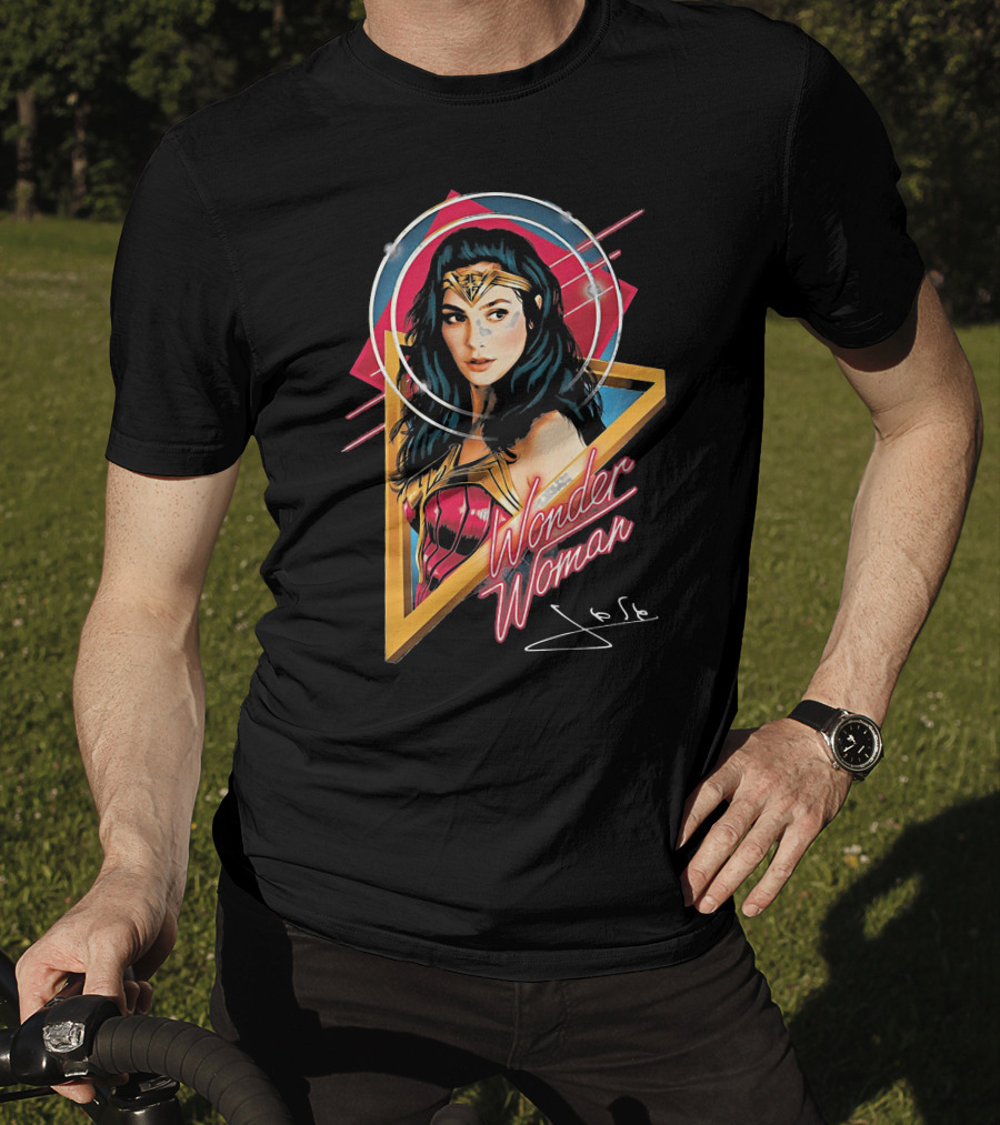 Wonder Woman Gal Gadot Signature Jessie T-Shirt