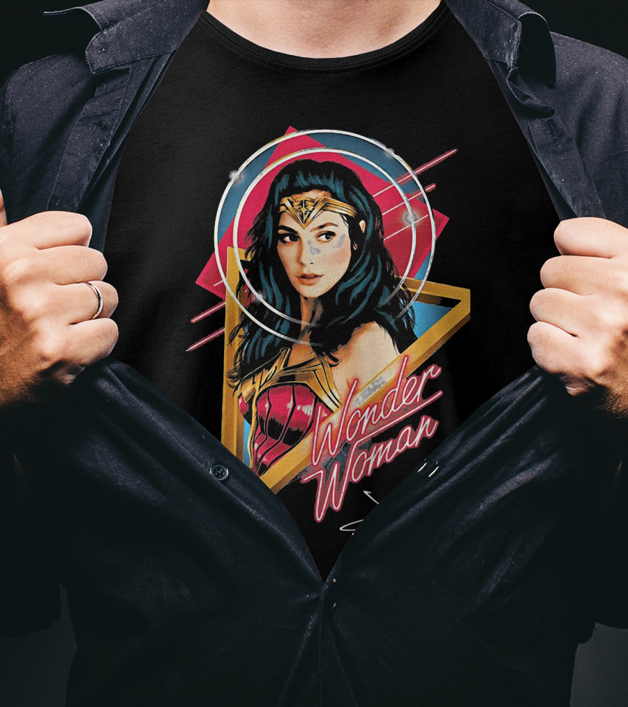 Wonder Woman Gal Gadot Signature Jessie T-Shirt