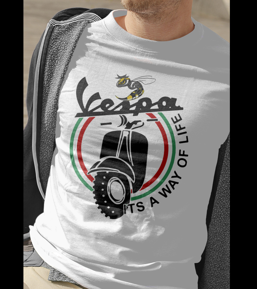 Vespa It's A Way Of Life With Bee And Scooter T-Shirt