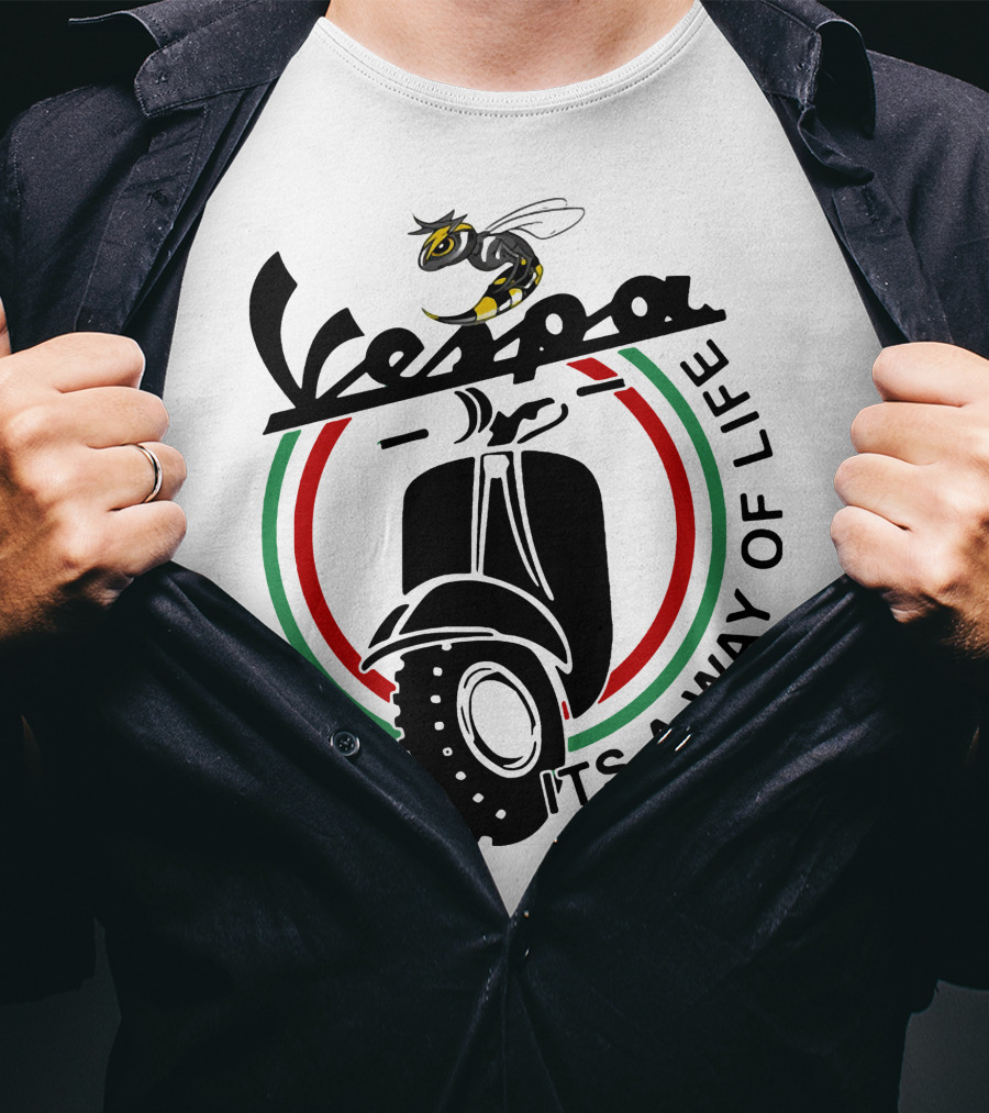 Vespa It's A Way Of Life With Bee And Scooter T-Shirt