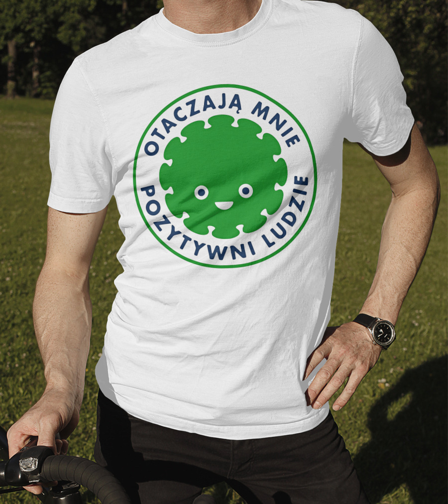 Otaczają Mnie Pozytywni Ludzie Green Smiley Puzzle Face T-Shirt