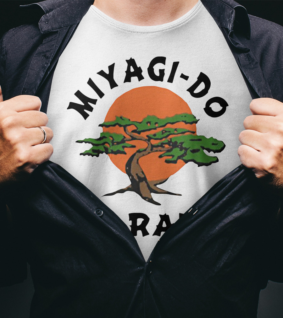 Miyagi-Do Karate Bonsai Tree With Sun Background T-Shirt