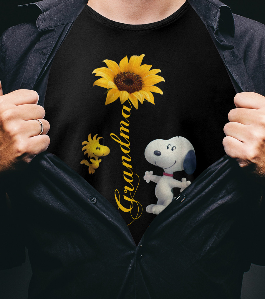 Grandma Snoopy And Woodstock With Sunflower T-Shirt