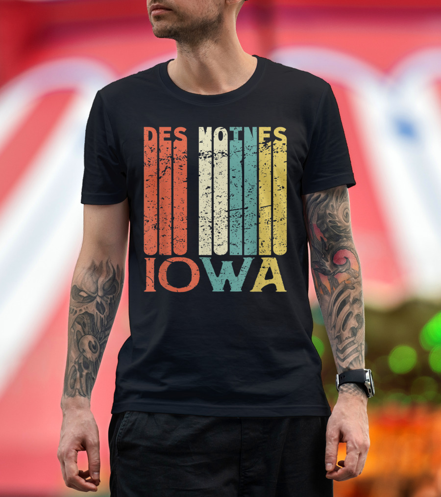 Des Moines Iowa Retro Style Text Vertical Bars T-Shirt