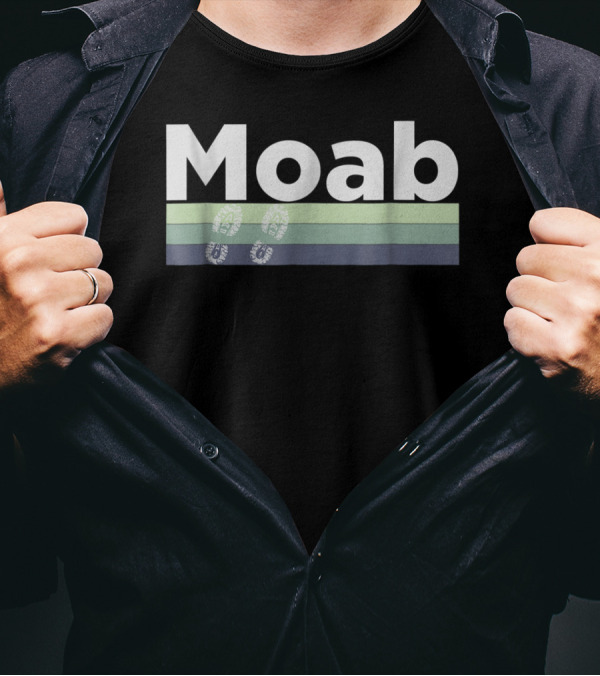 Moab Retro Hiking Boottrail Running Utah T-Shirt