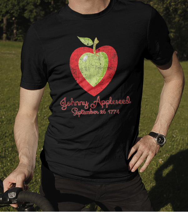 Johnny Appleseed September 26 1774 Distressed Apple Heart Orchard T-Shirt