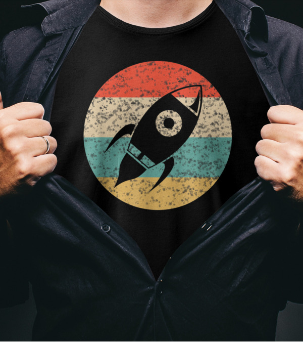 Retro Rocket Space Vintage Spaceship For Science Lovers T-Shirt