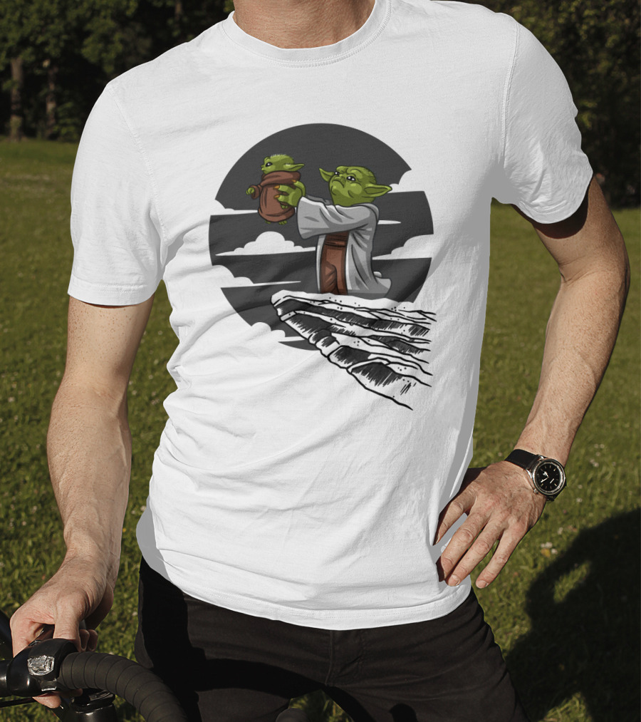 Mandalorian Star Wars Baby Yoda Kawaii Rafiki Moment T-Shirt
