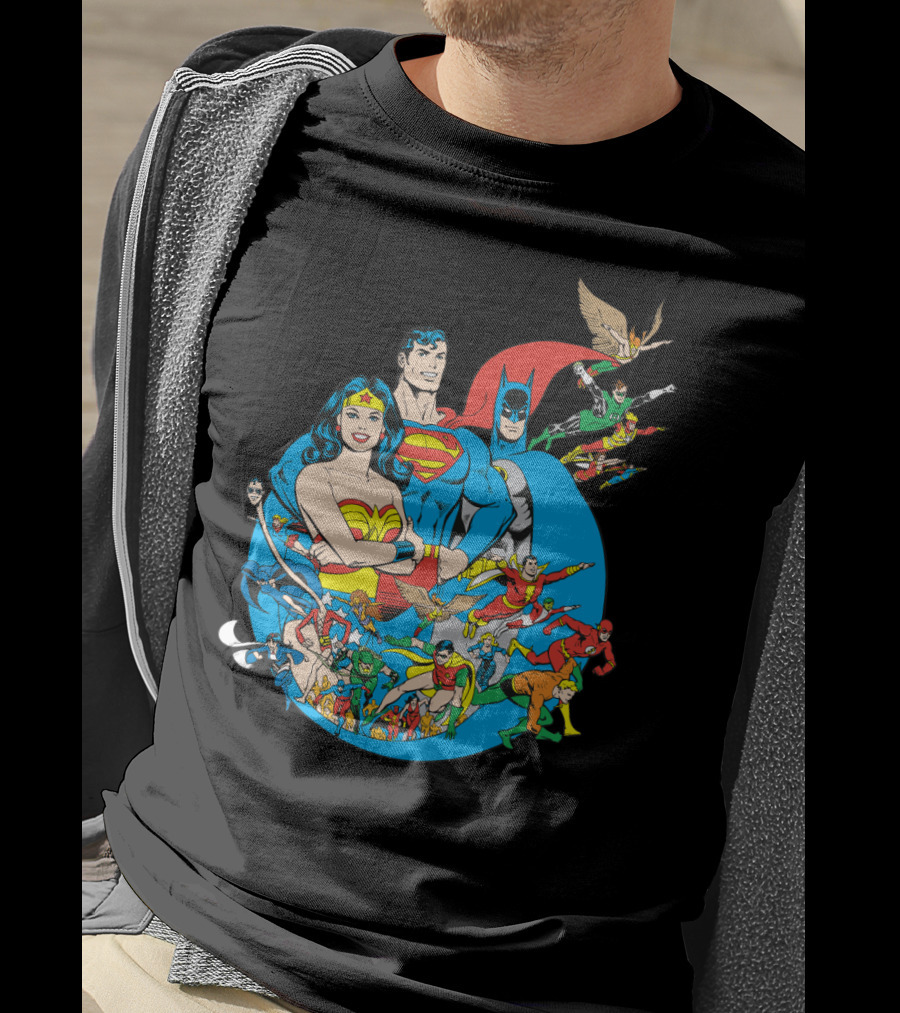DC Comics Justice League Superman Batman Wonder Woman Flash Green Lantern Aquaman Hawkman Robin Green Arrow T-Shirt