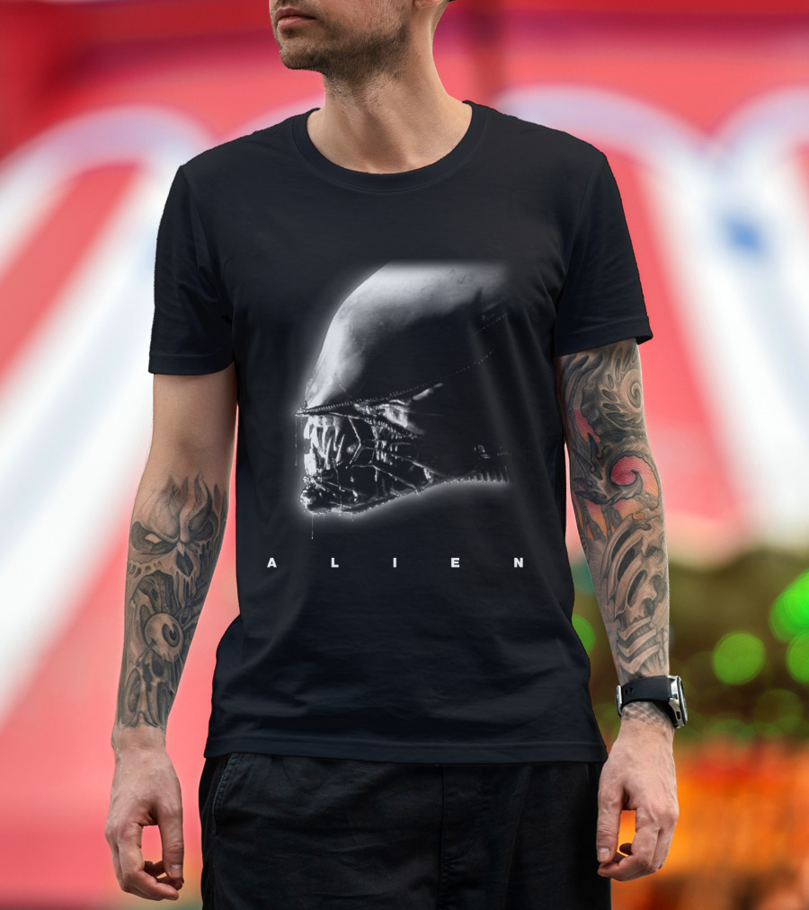 ALIEN Xenomorph Head Black and White Horror Movie Classic T-Shirt