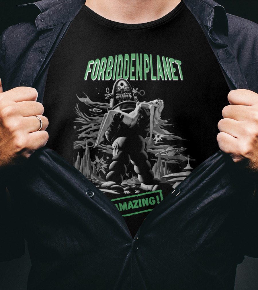 Forbidden Planet Amazing Robot Carrying Woman Retro Sci-Fi Scene T-Shirt