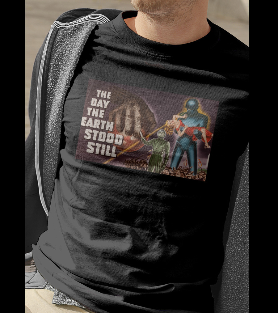 The Day The Earth Stood Still Alien Robot Holding Woman Retro Movie Scene T-Shirt