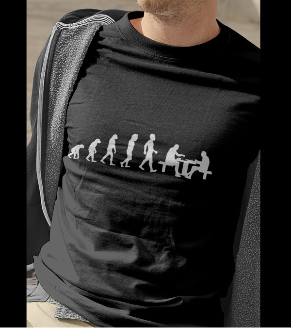 Chess Player Evolution Iconic Silhouette Chess Board T-Shirt