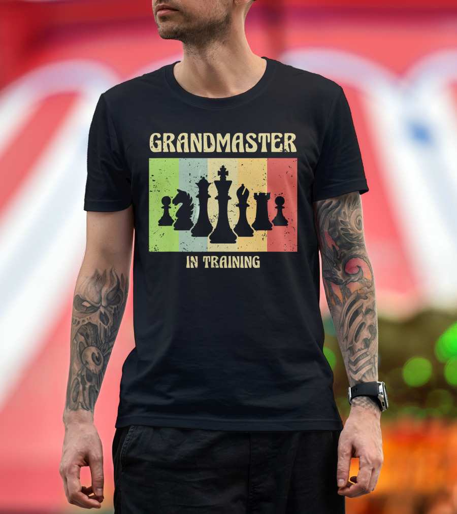 Grandmaster In Training Chess Player Silhouette Retro Stripes T-Shirt