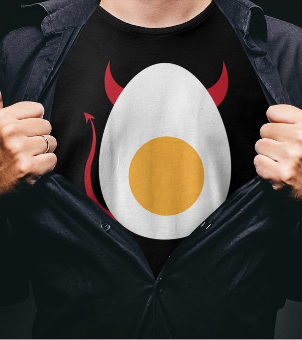 Halloween Deviled Egg Funny Cool Boiled Egg 6G T-Shirt
