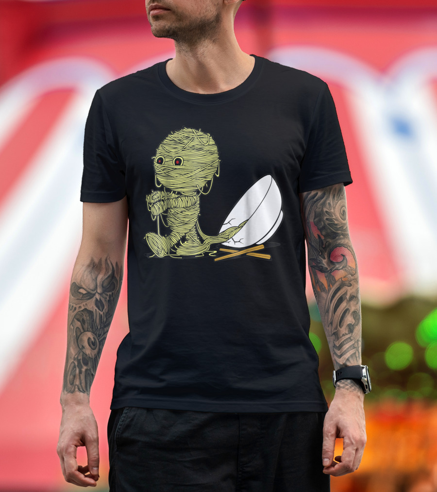 Funny Mummy Ramen Noodles Character With Bowl and Chopsticks T-Shirt