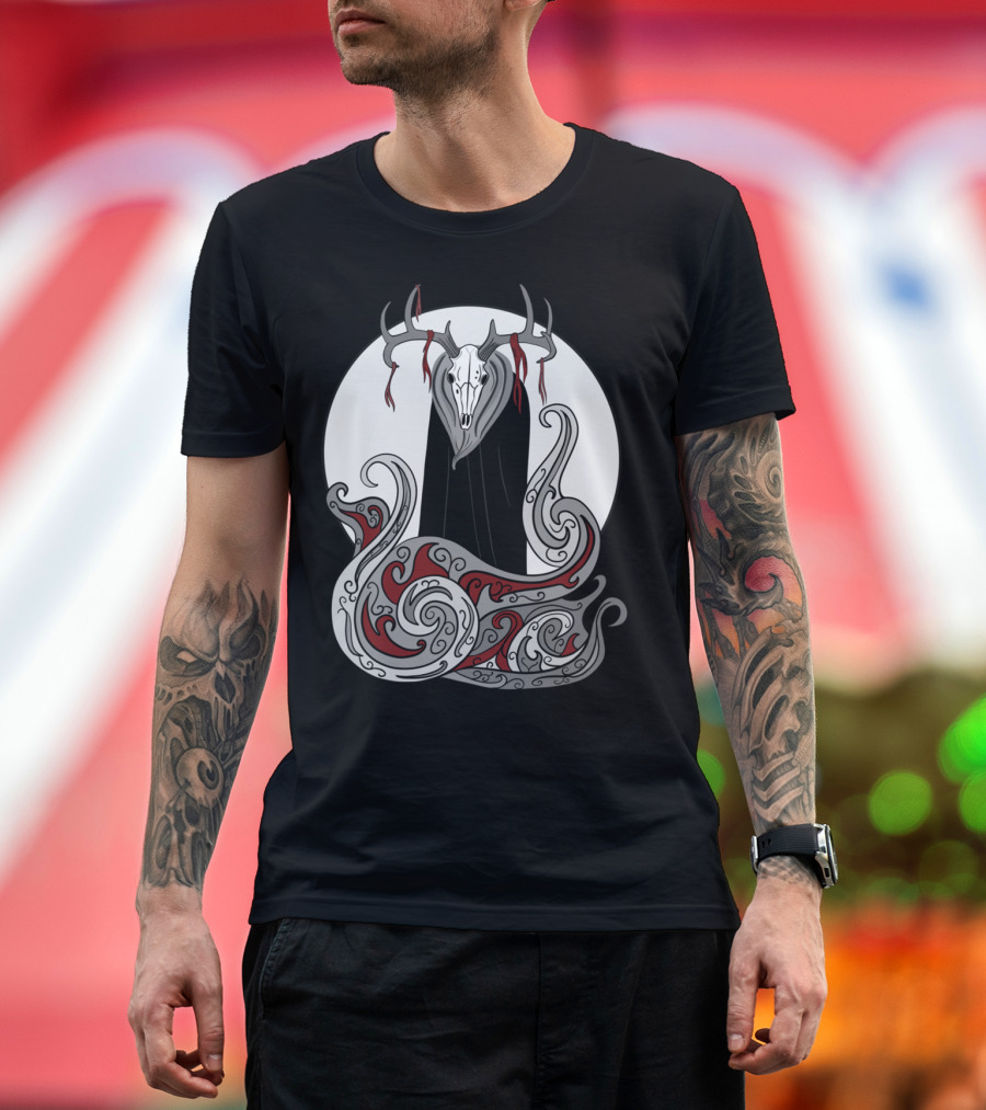 Wendigo Halloween Algonquian Folklore Horror Skull Cloak Spooky Antlers T-Shirt