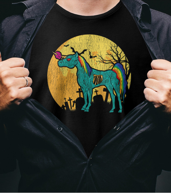 Zombie Unicorn Zombicorn Zombiecorn Graveyard Halloween Moon T-Shirt