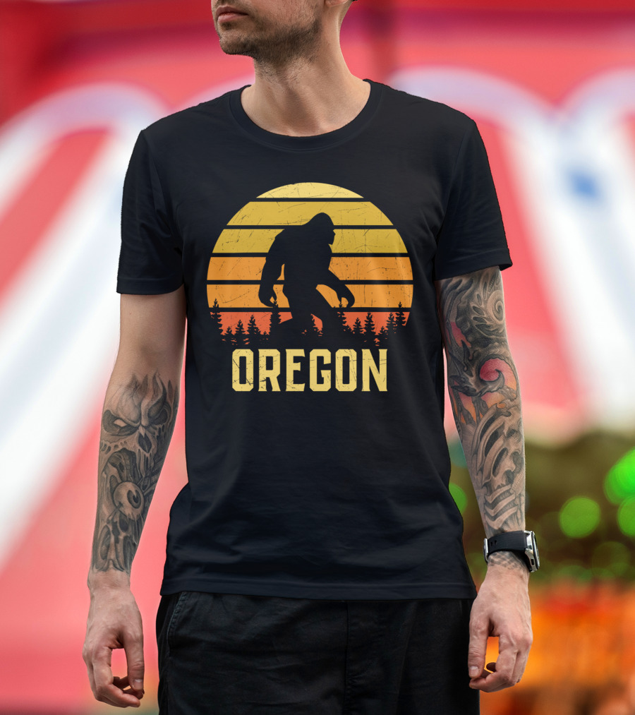 Oregon Bigfoot Sasquatch Believer Sunset T-Shirt