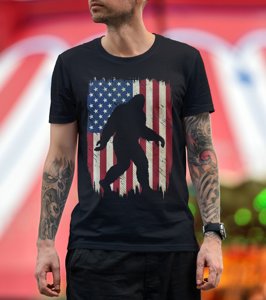 Bigfoot USA American Flag Sasquatch Patriotic T-Shirt