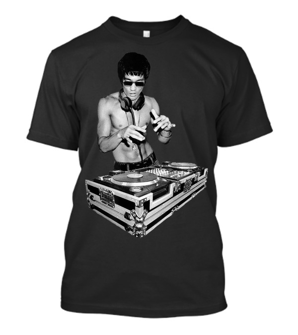 Dj Master Bruce Mixmaster Bruce Deejaying On Turntables T-Shirt