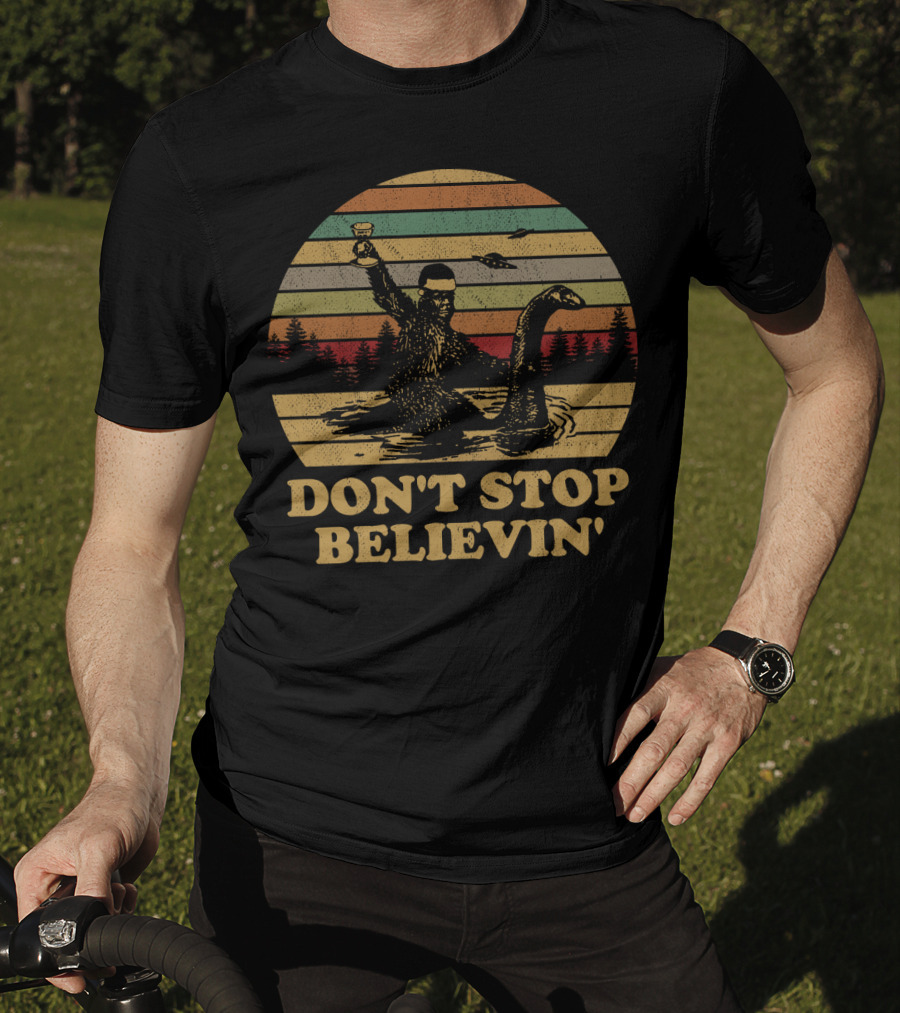 Don't Stop Believin' Bigfoot Loch Ness Vintage Sunset Retro T-Shirt