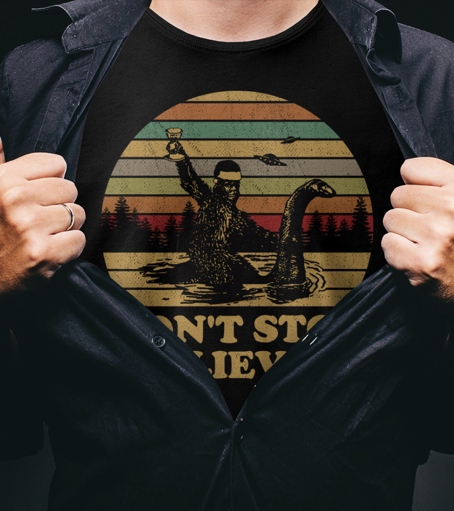 Don't Stop Believin' Bigfoot Loch Ness Vintage Sunset Retro T-Shirt