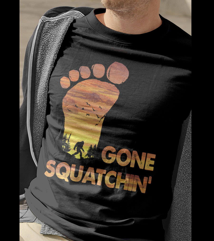 Bifoot Gone Squatchin Footprint Silhouette With Bigfoot And Mountain Sunset Scene T-Shirt