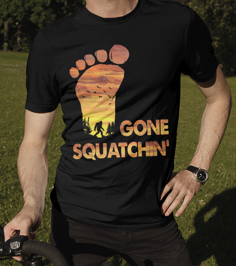 Bifoot Gone Squatchin Footprint Silhouette With Bigfoot And Mountain Sunset Scene T-Shirt