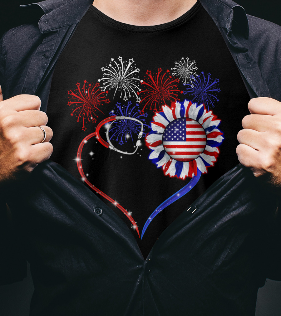 Nurse Patriotic Heart With American Flag And Fireworks T-Shirt