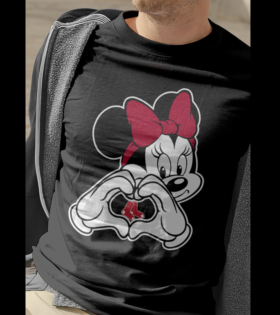Minnie Mouse Heart Hands Boston Red Sox T-Shirt