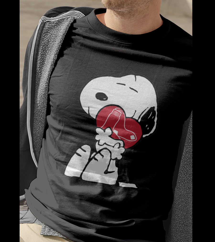 Snoopy Hugging Boston Red Sox T-Shirt
