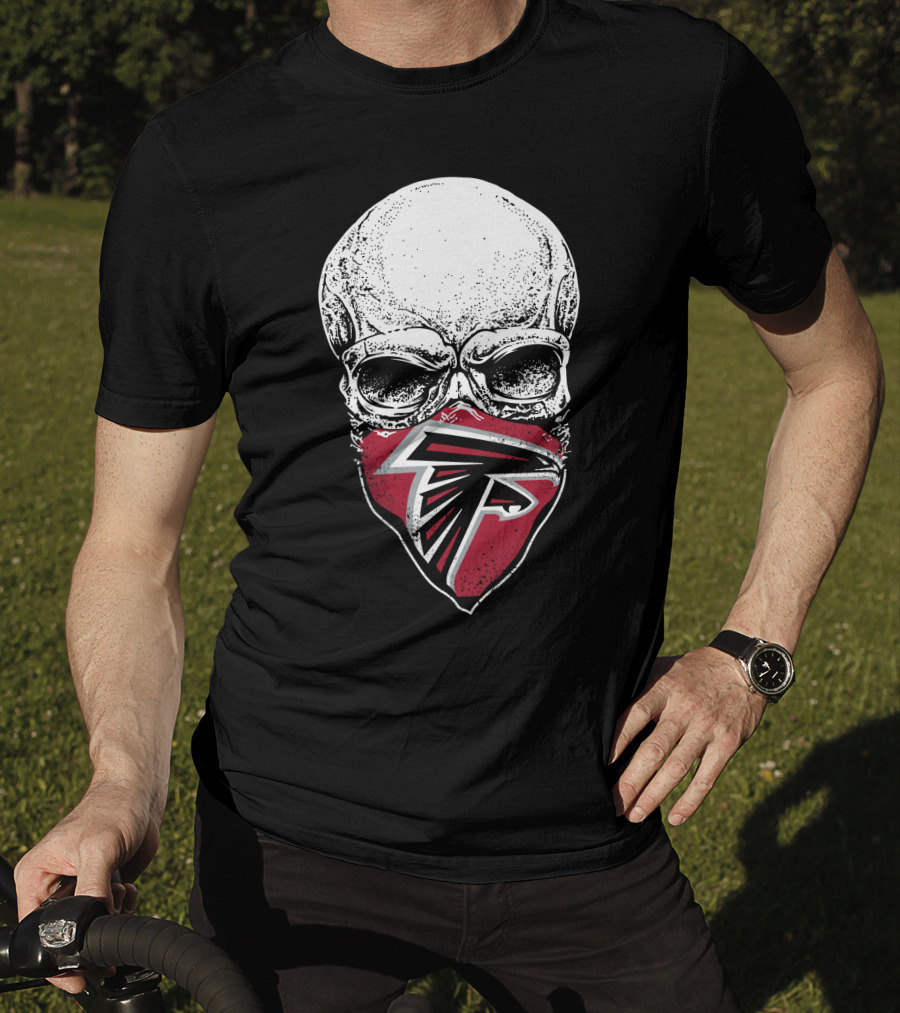 Atlanta Falcons Skull Bandana T-Shirt