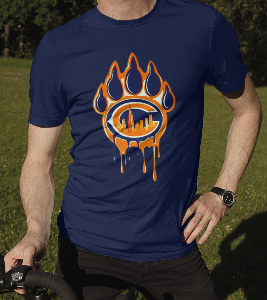Chicago Bears Dripping Paw Print Skyline T-Shirt