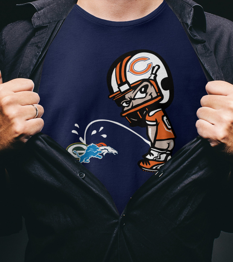 Chicago Bears Player Helmet Packers And Broncos Rivalry T-Shirt