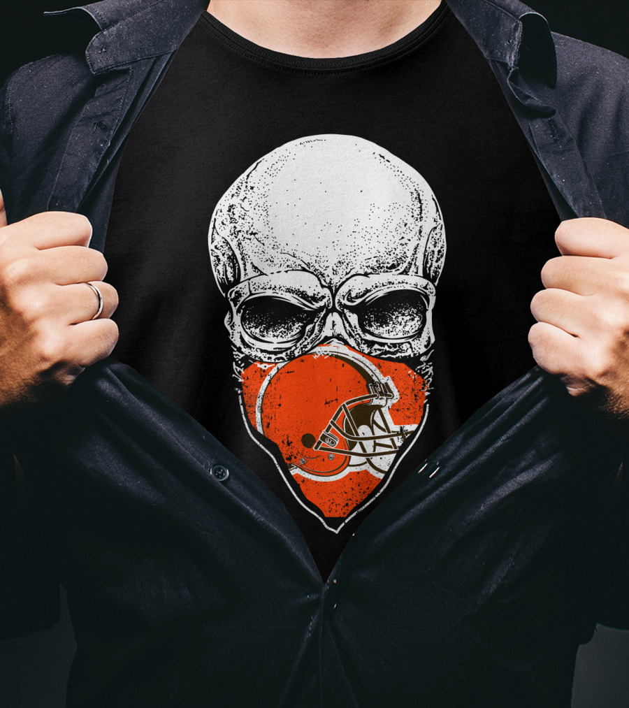 Cleveland Browns Skull With Helmet T-Shirt