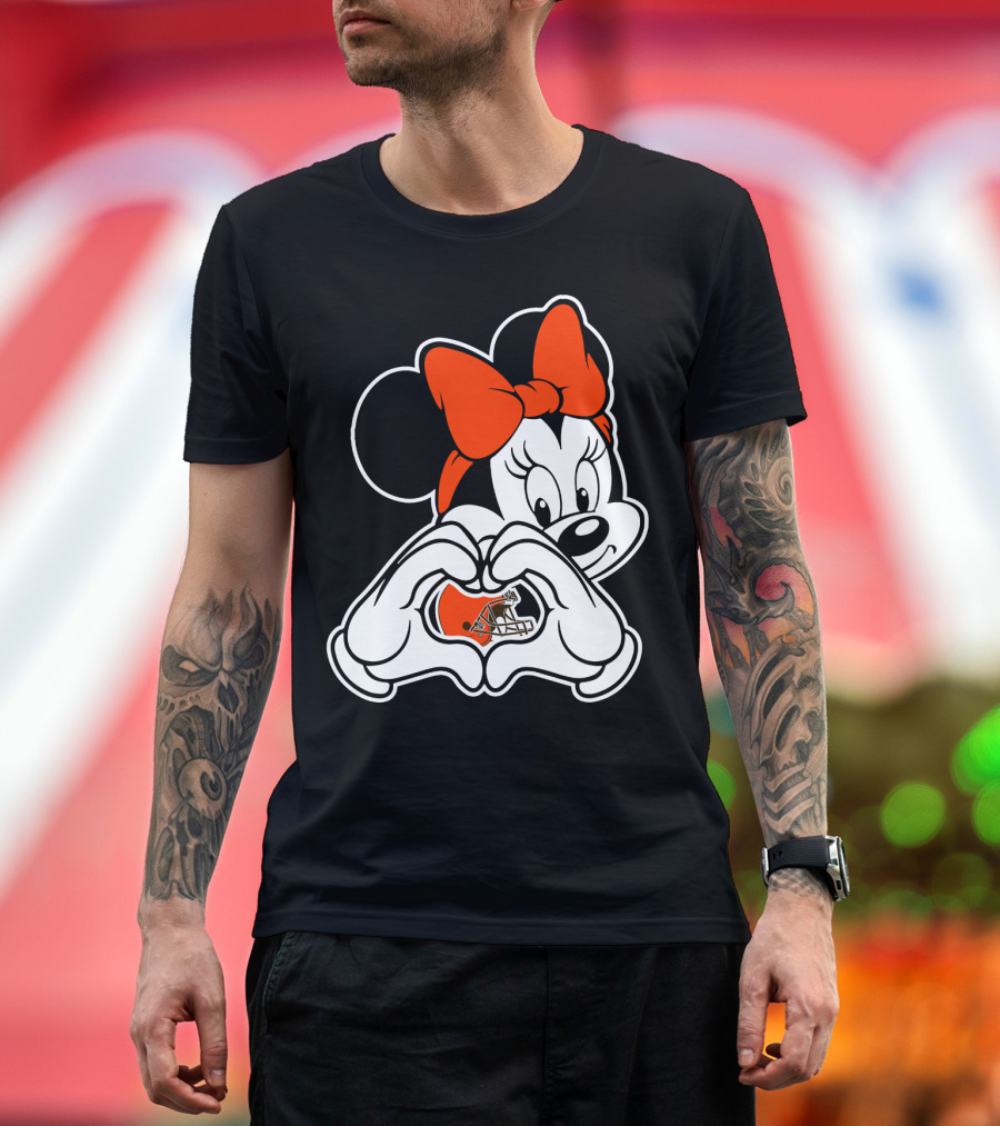 Cleveland Browns Minnie Mouse Heart Hands Football Helmet T-Shirt