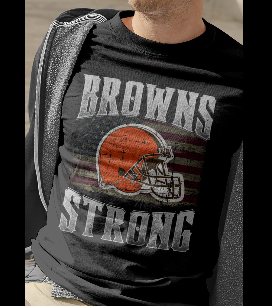 Browns Strong American Flag Cleveland Browns Helmet T-Shirt