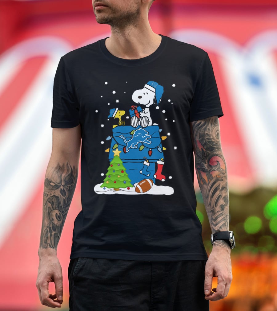 Detroit Lions Snoopy Christmas Football House With Tree And Stockings T-Shirt