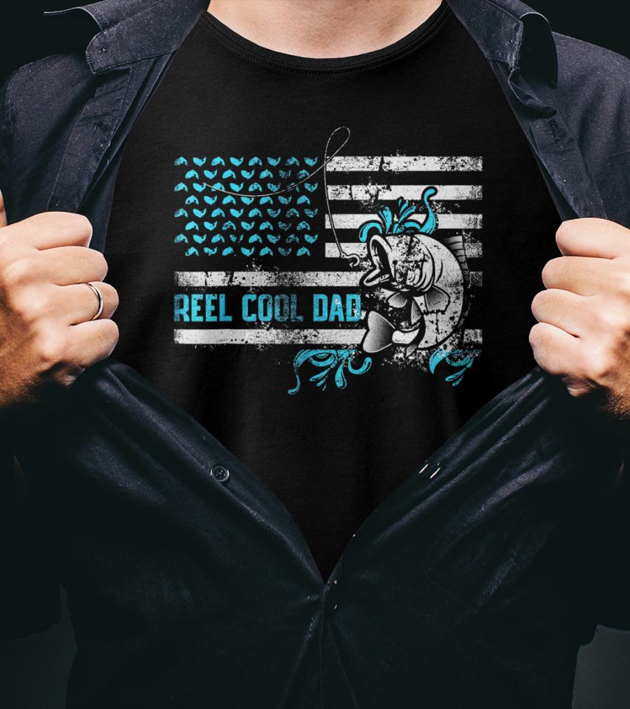 Reel Cool Dad Fishing Funny Fisherman With Fish And American Flag T-Shirt