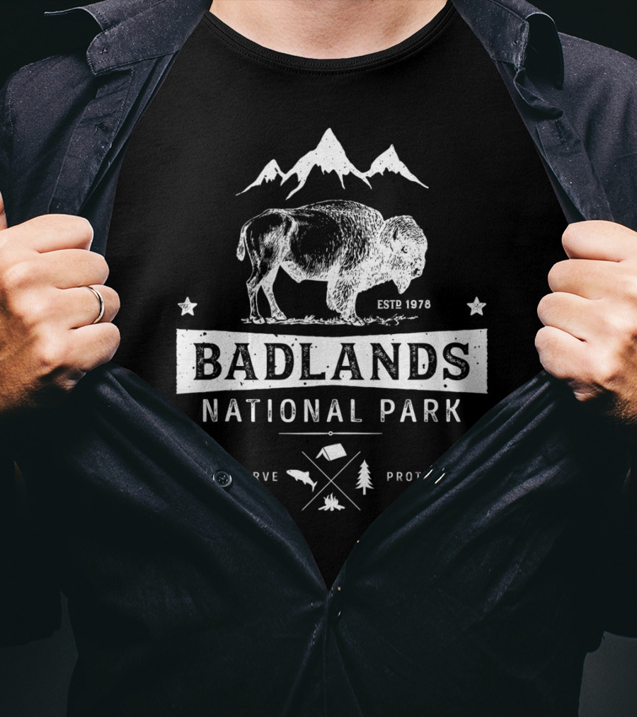 Badlands National Park Vintage Buffalo Bison South Dakota Estp 1978 Preserve Protect T-Shirt