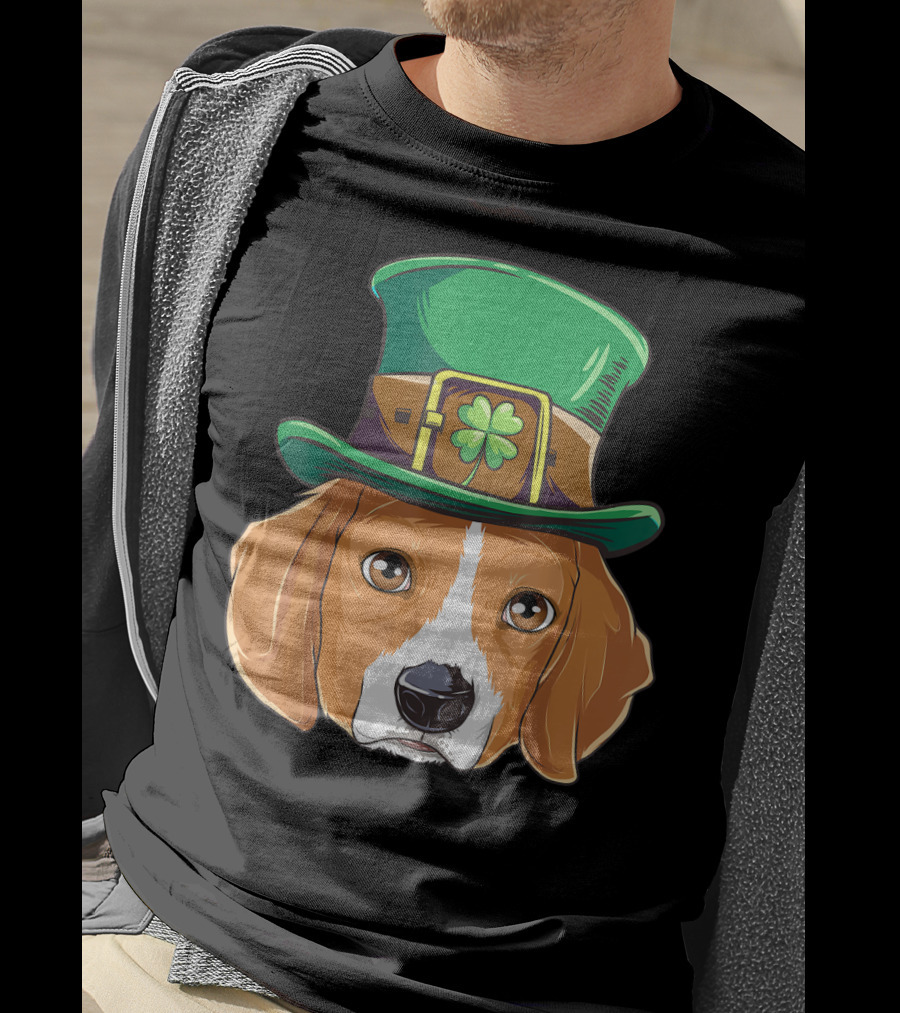 Beagle Wearing Leprechaun Hat With Shamrock T-Shirt